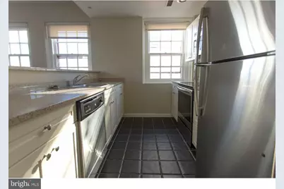 532 Spruce Street #10, Philadelphia, PA 19106 - Photo 7