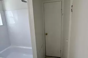 889 N Lecount St, Philadelphia, PA 19130 - Photo 15