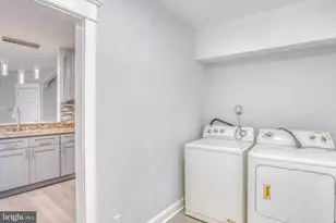 588 E Godfrey Ave, Philadelphia, PA 19120 - Photo 29