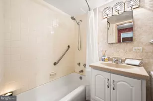 604 S Washington Square, Philadelphia, PA 19106 - Photo 11