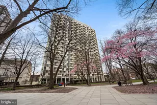 604 S Washington Square, Philadelphia, PA 19106 - Photo 1