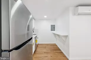 1223 Spruce St, Philadelphia, PA 19107 - Photo 7