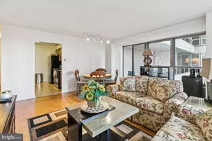 224 W Rittenhouse Square, Philadelphia, PA 19103 - Photo 3