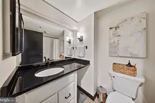 301 Race St, Philadelphia, PA 19106 - Photo 13