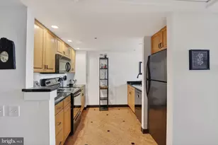 301 Race St, Philadelphia, PA 19106 - Photo 9