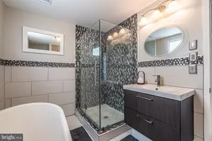1152 S 7th St, Philadelphia, PA 19147 - Photo 13