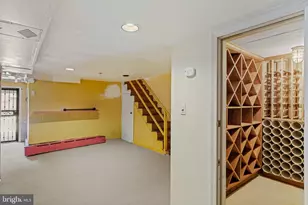 8508 Ardleigh St, Philadelphia, PA 19118 - Photo 31