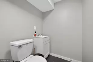 3241 W Hilton St, Philadelphia, PA 19129 - Photo 29