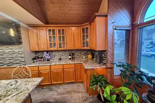 8908 Springview Rd, Philadelphia, PA 19111 - Photo 15