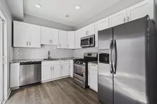 654 N 36th St, Philadelphia, PA 19104 - Photo 9