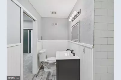 654 N 36th Street, Philadelphia, PA 19104 - Photo 17