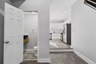 654 N 36th St, Philadelphia, PA 19104 - Photo 7