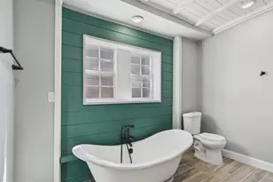 654 N 36th St, Philadelphia, PA 19104 - Photo 33