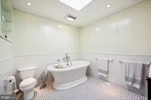 624 S 6th St, Philadelphia, PA 19147 - Photo 17