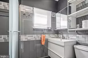 1320 Mifflin St, Philadelphia, PA 19148 - Photo 11