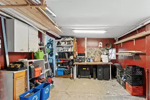 233 E Slocum St, Philadelphia, PA 19119 - Photo 17