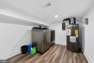 1827 Dudley St, Philadelphia, PA 19145 - Photo 27