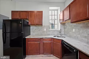 1325 N Franklin St, Philadelphia, PA 19122 - Photo 5