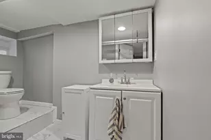 723 S 58th St, Philadelphia, PA 19143 - Photo 23