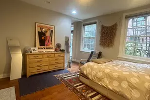 910 Clinton St, Philadelphia, PA 19107 - Photo 3