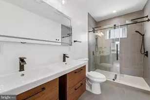 2565 Tulip St, Philadelphia, PA 19125 - Photo 13