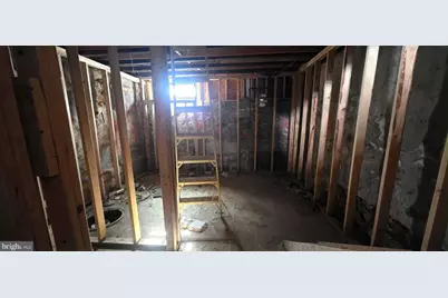 2047 Watkins Street, Philadelphia, PA 19145 - Photo 11