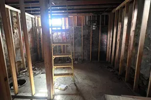 2047 Watkins St, Philadelphia, PA 19145 - Photo 11