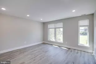 2015 N College Ave, Philadelphia, PA 19121 - Photo 11