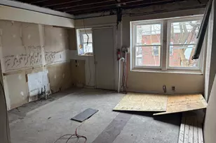 2506 Bonaffon St, Philadelphia, PA 19142 - Photo 5