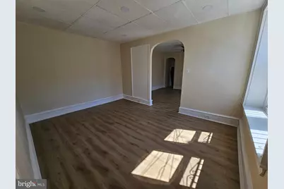 718 S 52nd Street S, Philadelphia, PA 19143 - Photo 7