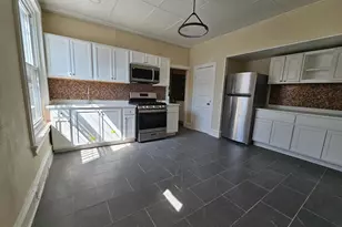 718 S 52nd Street S, Philadelphia, PA 19143 - Photo 9