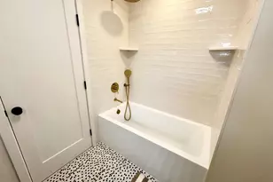 829 N Bucknell St, Philadelphia, PA 19130 - Photo 11