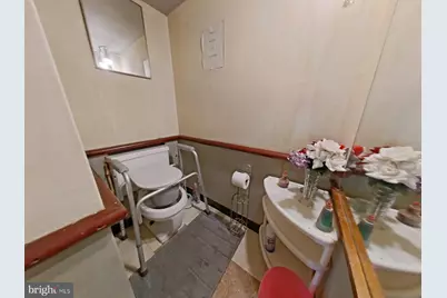 1014 E Rittenhouse Street, Philadelphia, PA 19138 - Photo 31