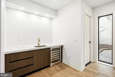 321 S 3rd Street, Philadelphia, PA 19106 - Photo 9