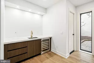 321 S 3rd St, Philadelphia, PA 19106 - Photo 9