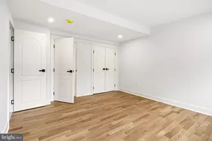 321 S 3rd St, Philadelphia, PA 19106 - Photo 25