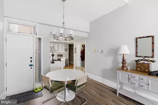 869 N 29th St, Philadelphia, PA 19130 - Photo 5