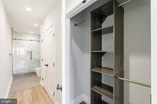 526 Brown St, Philadelphia, PA 19123 - Photo 13