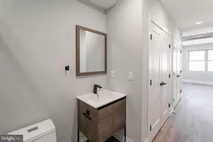 526 Brown St, Philadelphia, PA 19123 - Photo 9