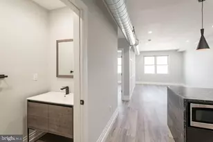 526 Brown St, Philadelphia, PA 19123 - Photo 5