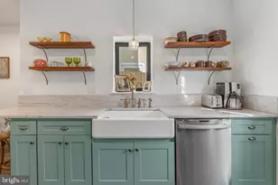 334 Greenwich St, Philadelphia, PA 19147 - Photo 17