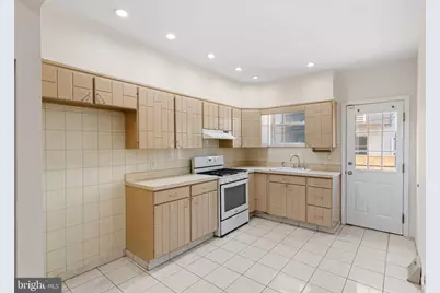 2416 S Bouvier Street, Philadelphia, PA 19145 - Photo 7