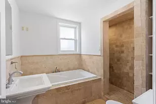 2416 S Bouvier St, Philadelphia, PA 19145 - Photo 9