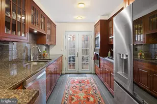 337 S Hicks St, Philadelphia, PA 19102 - Photo 9