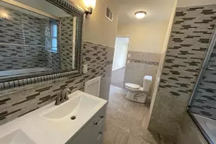 2003 S 7th St, Philadelphia, PA 19148 - Photo 3