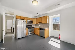 636 N 40th St, Philadelphia, PA 19104 - Photo 27