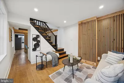 2047 N Randolph Street, Philadelphia, PA 19122 - Photo 3