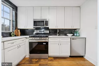 2047 N Randolph Street, Philadelphia, PA 19122 - Photo 9