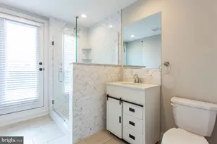 2052 Gerritt St, Philadelphia, PA 19146 - Photo 23