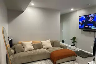 667 N 39th St, Philadelphia, PA 19104 - Photo 3